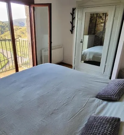 La Cabra Trepadora Tatil Evi Neril